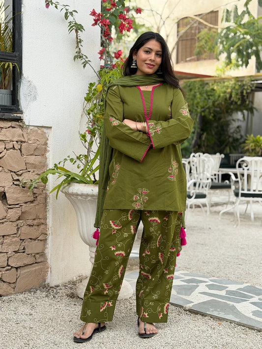 Zoya Floral Grace Salwar Suit
