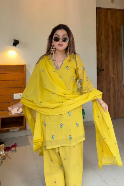 Vitza  Crafted Designer Farshi Plazo