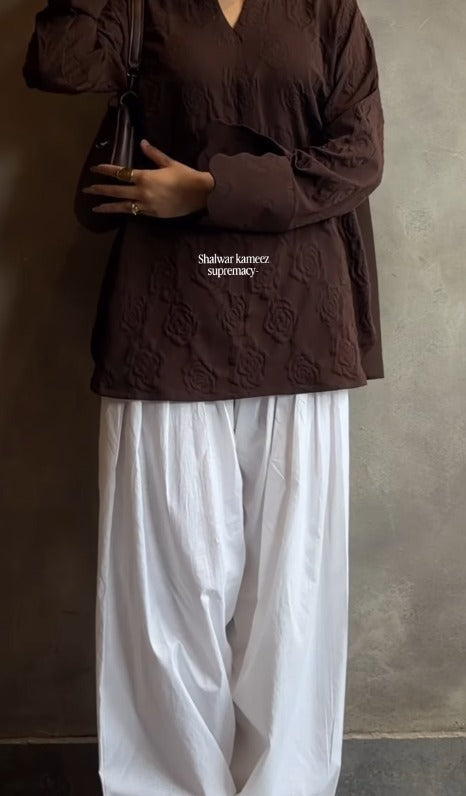 Aabroo Noor Chocolate Brown Embroidered Farshi Set