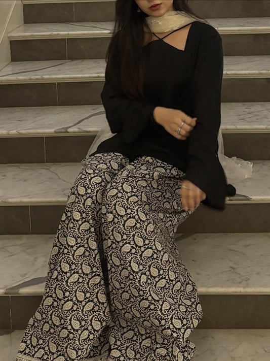 Siyah Grace Printed Farshi Palazzo Set
